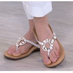 Vionic‎ Women's Karina Thong Flip Flop Sandal Size 8 - White Leather Adj. Strap
